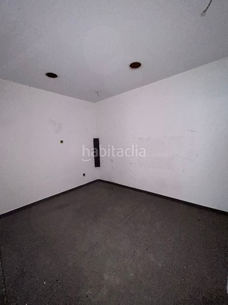 Foto 20e5ff86-8a7d-4861-b589-393a466bac24. Lloguer local comercial a carrer de la llibertat 162 a Sagunt