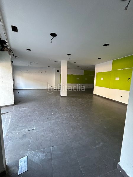 Foto 2648244d-eaa3-426a-9672-a9d34dea2537. Lloguer local comercial a carrer de la llibertat 162 a Sagunt
