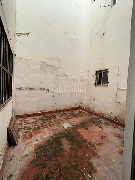 Foto 6b6ca447-e9bf-4e12-a2fb-3390399089a1. Lloguer local comercial a carrer de la llibertat 162 a Sagunt