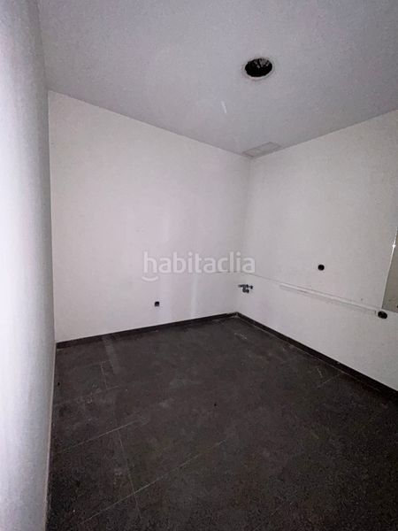 Foto bd579155-ac8e-4051-990e-9f1851d570a5. Lloguer local comercial a carrer de la llibertat 162 a Sagunt