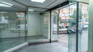Traspàs Local Comercial a Carmel. Oportunidad en el carmel: traspaso local 80 m²