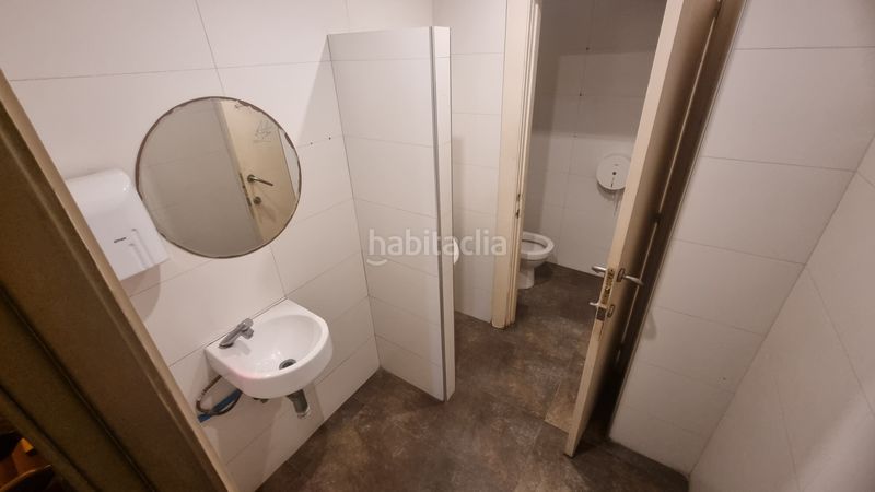 Foto 9b88221d-8e72-42a8-8035-5ff979464799. Traspàs local comercial a Sant Andreu de Palomar Barcelona