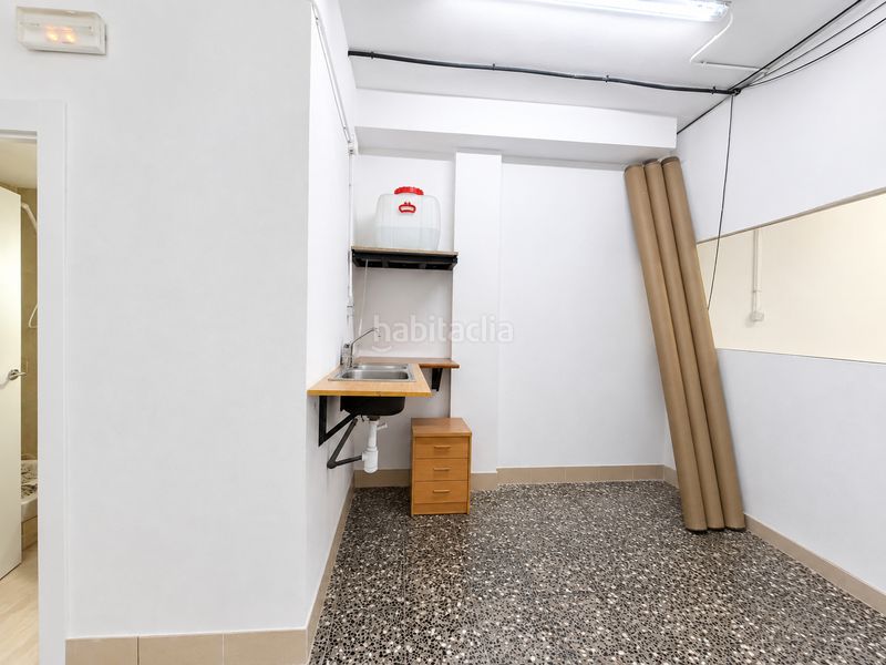 Foto 27d1680f-57b6-4995-8657-5eab8241f004. Alquiler local comercial local industrial polivalente de 120 m² en alquiler en Esplugues de Llobregat