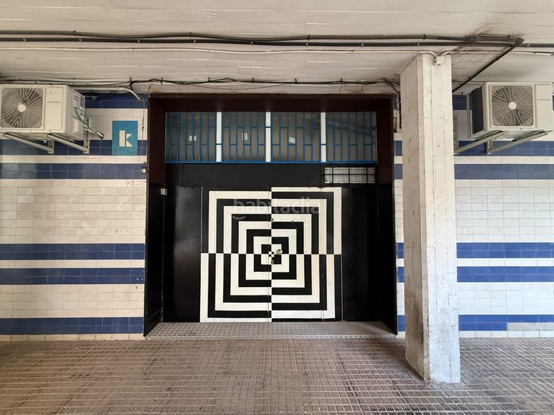 Foto b042c5f4-f067-4b54-a82c-dcd4496d8107. Alquiler local comercial local industrial polivalente de 120 m² en alquiler en Esplugues de Llobregat