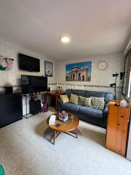 Foto 72bce950-e39a-4940-ba53-77ac166f1639. Piso  en venta en Palomeras Bajas Madrid