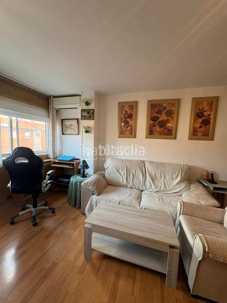 Foto a7d5f326-c67d-49c4-9e18-0ac242d3de93. Pis a Palomeras Bajas Madrid