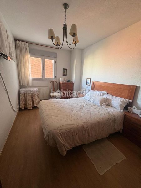 Foto f4c40bfc-f3ec-43a0-8981-0e57f66daef2. Pis a Palomeras Bajas Madrid