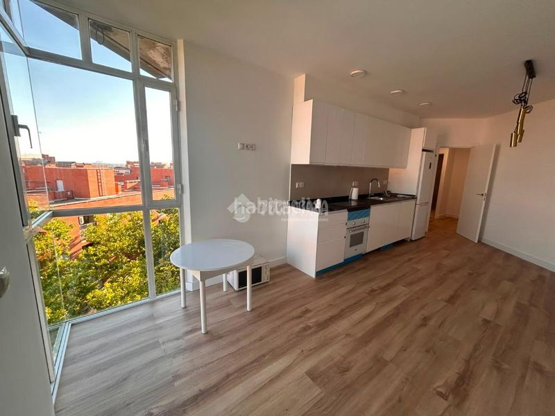 Foto 07e6eaf4-a2f3-4237-bfc6-2256b6ff0e0d. Piso  en venta en Palomeras Bajas Madrid