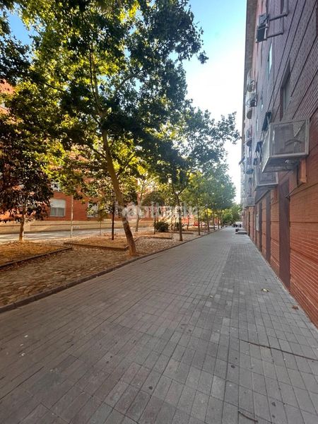 Foto 4cb6a1ef-8e29-47b2-8ae5-7e731b3f8209. Piso  en venta en Palomeras Bajas Madrid
