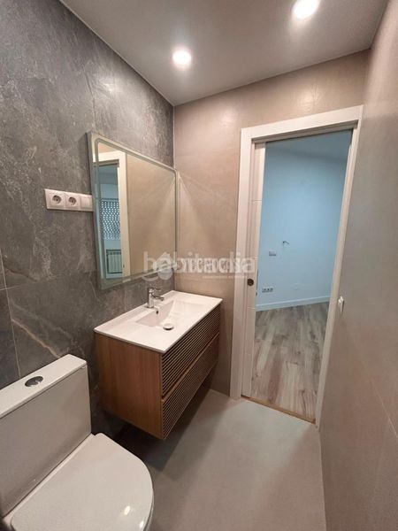 Foto 68160fc6-cf91-4596-b932-077e56a9fa6a. Piso  en venta en Palomeras Bajas Madrid