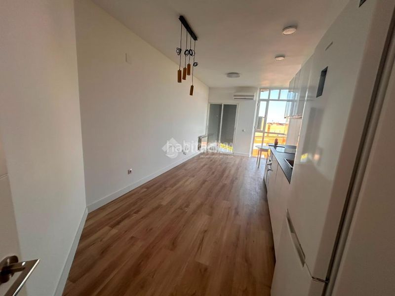Foto b0cf4baa-c5ad-4677-a7e9-f956b4124a92. Piso  en venta en Palomeras Bajas Madrid