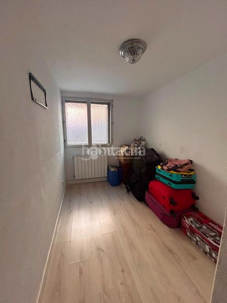 Foto a257f636-3885-4fe9-a35a-8238010ad2c6. Pis a Palomeras Bajas Madrid