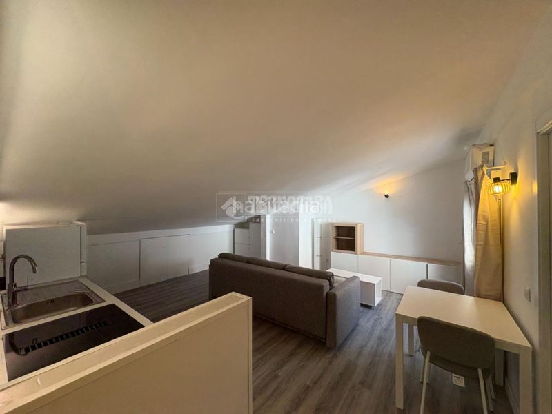 Foto 0b237e41-486d-4bf7-b31c-3344e60a8c3c. Rent flat with heating in Moscardó Madrid