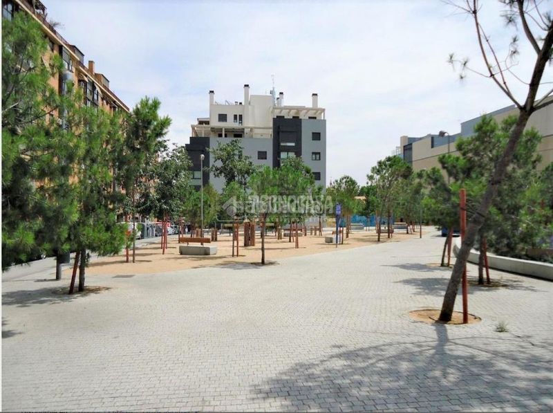 Foto 15eaeb69-795b-4aed-8b54-1f4a0d0651b9. Rent flat with heating in Moscardó Madrid