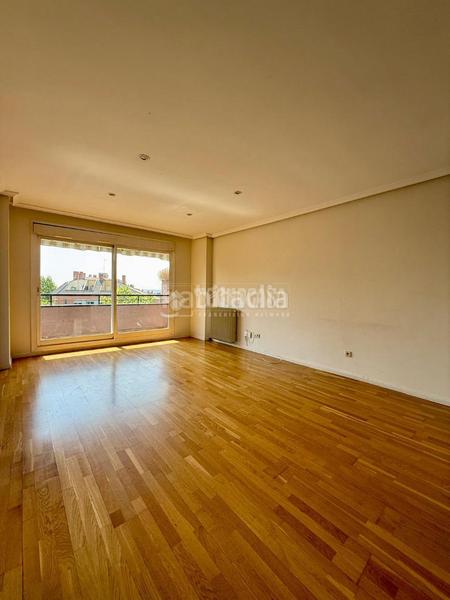 Foto 0210d078-2261-493a-9251-497cd65852a4. Appartamento con riscaldamento parcheggio in Corralejos-Campo de las Naciones Madrid