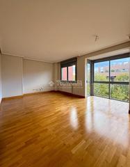 Pis a Corralejos-Campo de las Naciones. Piso en venta en madrid