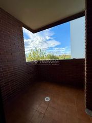 Pis a Corralejos-Campo de las Naciones. Piso en venta en madrid