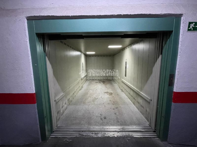 Foto 93bf915c-285e-4931-a8b9-887d17781aae. Aparcament cotxe a Embajadores-Lavapiés Madrid