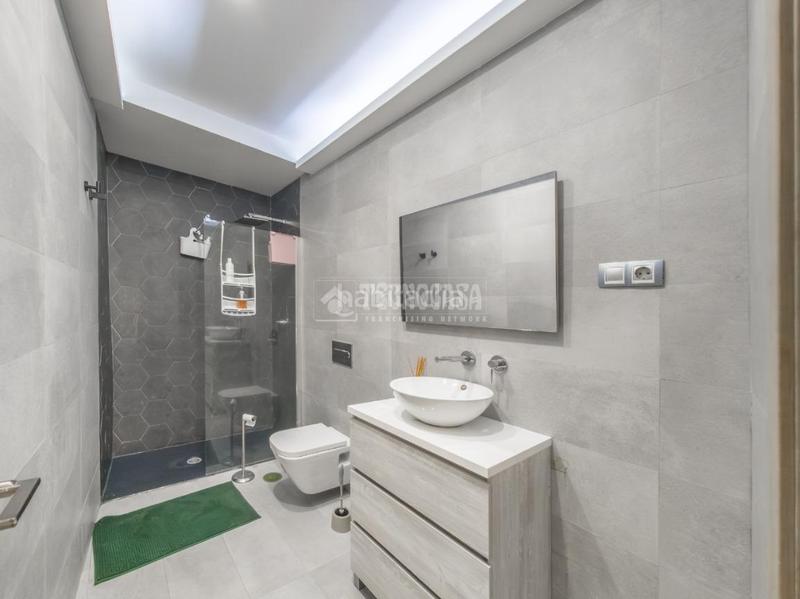Foto 38b8209d-9c17-4a62-bb61-55e7b9aef7c7. Piso  en venta en Embajadores-Lavapiés Madrid