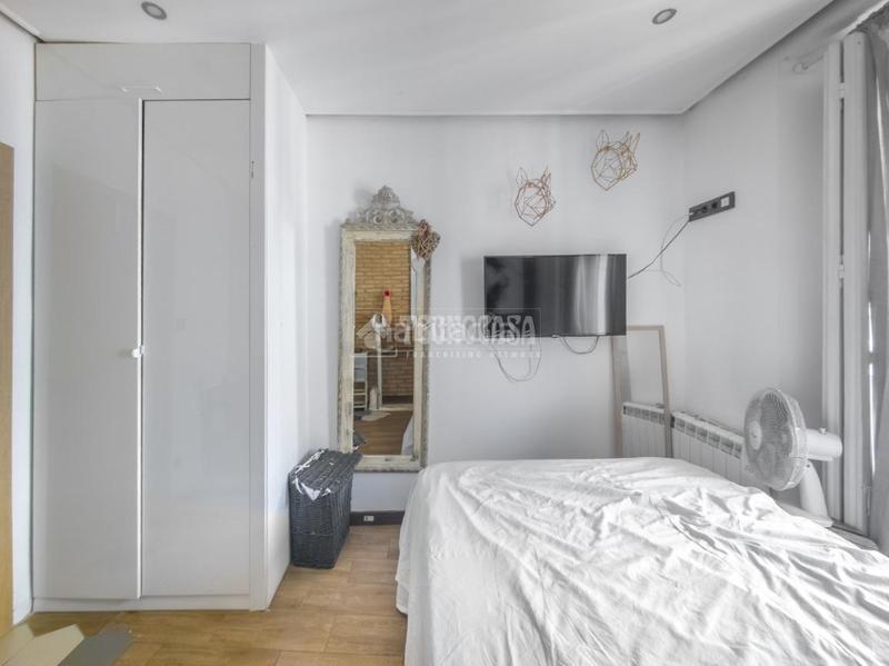 Foto 4285b6e2-d174-41cf-b7f3-948ad28e9285. Piso  en venta en Embajadores-Lavapiés Madrid