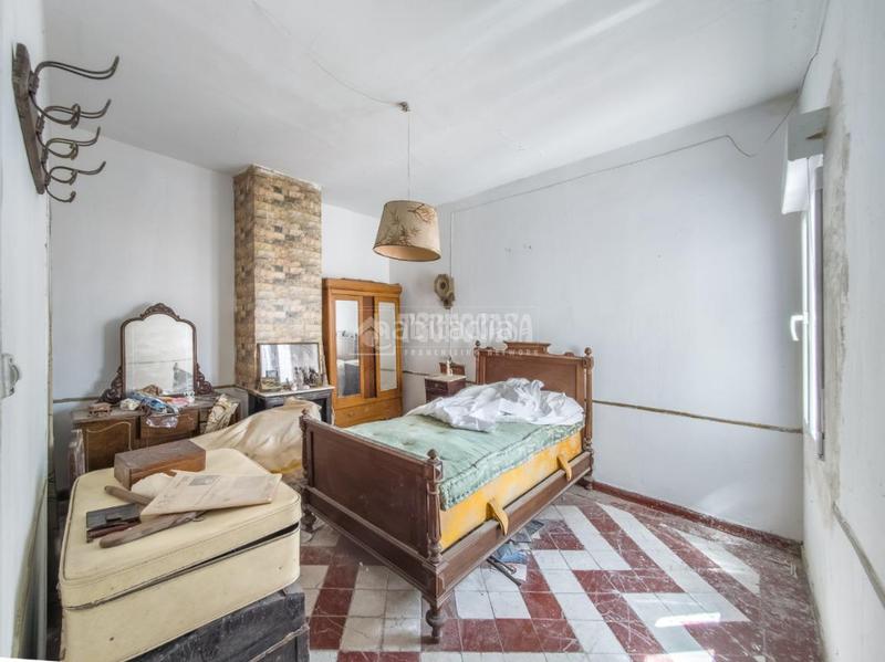 Foto a7c34604-efe4-47ee-817a-ae5ee6aa0236. Piso  en venta en Cortes-Huertas Madrid