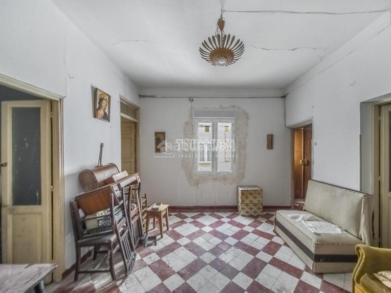 Foto ea03d556-a13e-4738-a428-e101c94951b3. Piso  en venta en Cortes-Huertas Madrid