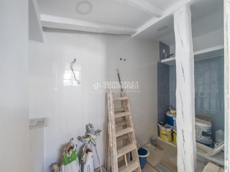 Foto 929707b5-a418-40b7-8d17-d81765367908. Piso  en venta en Embajadores-Lavapiés Madrid