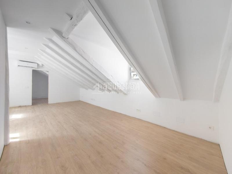 Foto ea8c78c5-13df-47ef-8c30-24bd43b815d5. Piso  en venta en Embajadores-Lavapiés Madrid