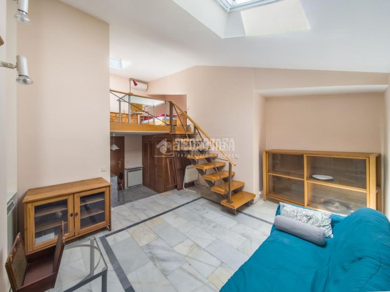 Foto 2f468ac7-206f-4bbb-86d4-b58f63dd177d. Pis a Embajadores-Lavapiés Madrid