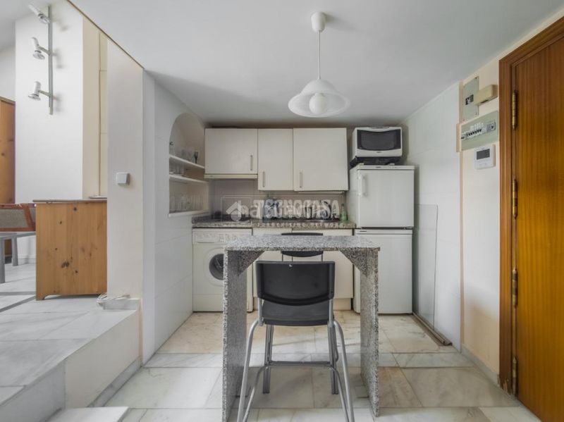 Foto b0f6c67d-c286-408f-bdd3-9be7bb0ccc38. Pis a Embajadores-Lavapiés Madrid