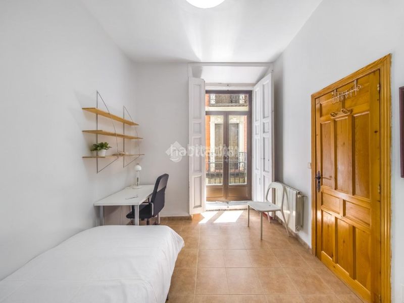 Foto efdfa356-c8c4-43bd-86d8-fccaae4a0e7e. Dúplex a Embajadores-Lavapiés Madrid
