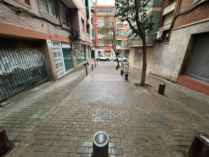 Foto ceb033cf-186c-49e1-8b26-8d7b7bde59d2. Parking coche boxplaza de garaje en venta en Prosperitat Barcelona