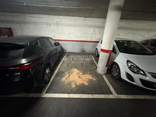 Parking voiture dans Prosperitat. Boxplaza de garaje en venta en barcelona