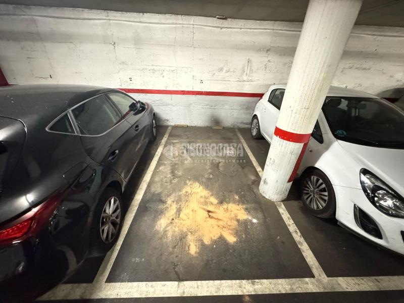Foto 758e019a-4ce0-4034-9b3d-f4650a985945. Parking coche boxplaza de garaje en venta en Prosperitat Barcelona