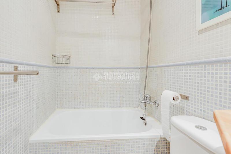 Foto 42a88702-80f1-4877-973e-5381f03b8382. Piso  en venta en Prosperitat Barcelona