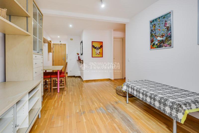 Foto bc33501b-f16f-429b-8165-ab8186d80442. Piso  en venta en Prosperitat Barcelona