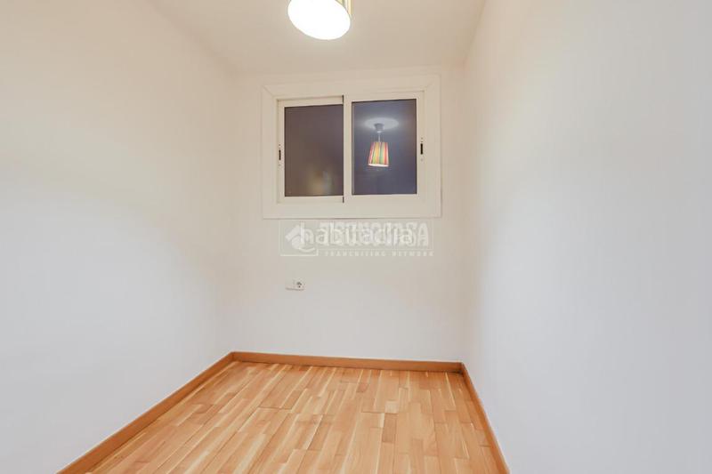 Foto cb68ee40-b624-4ea6-8907-e8527c29f196. Piso  en venta en Prosperitat Barcelona