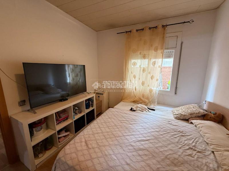 Foto 6863d881-ddd4-4c6b-a030-fa0e259fb5cd. Piso  en venta en Prosperitat Barcelona