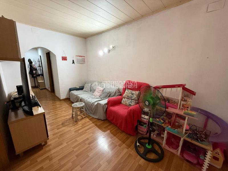 Foto 95d5f07c-f88f-469e-8c04-bb2d951f7ef9. Piso  en venta en Prosperitat Barcelona