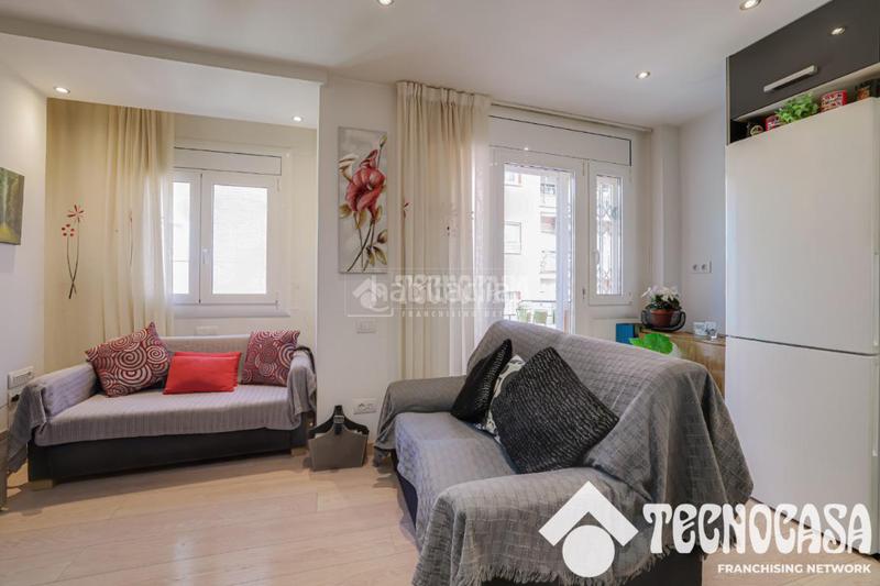 Foto 090ae82a-04d2-44b3-abd5-735bbb767bec. Pis a Prosperitat Barcelona