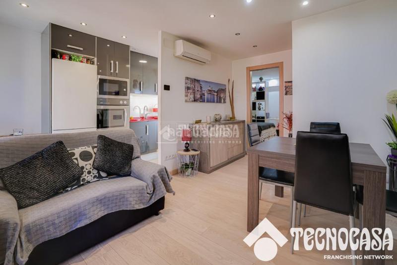 Foto 23bc18de-d6b9-4cf0-a227-8f39f609f910. Pis a Prosperitat Barcelona