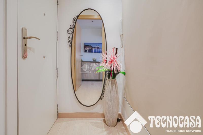 Foto 25d4b059-622b-4d21-9f38-b90851f5e6d0. Pis a Prosperitat Barcelona