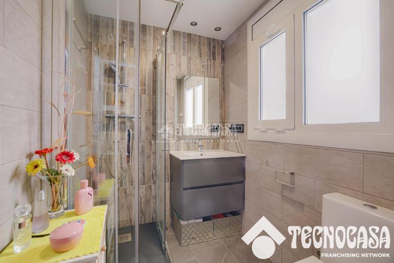 Foto 36f23e4e-da7c-40a4-b4b6-542d04c6359c. Pis a Prosperitat Barcelona