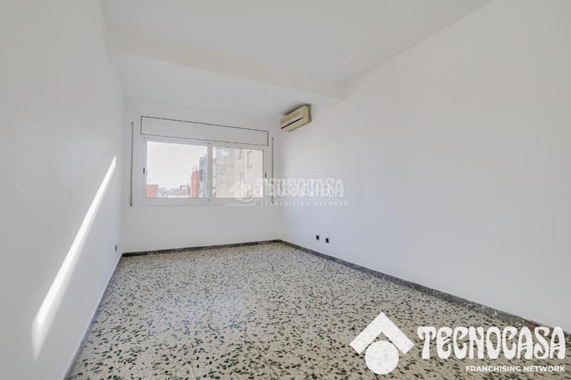 Foto 3b1da3de-20dd-42c8-be12-ab27a55a3d36. Pis a Prosperitat Barcelona