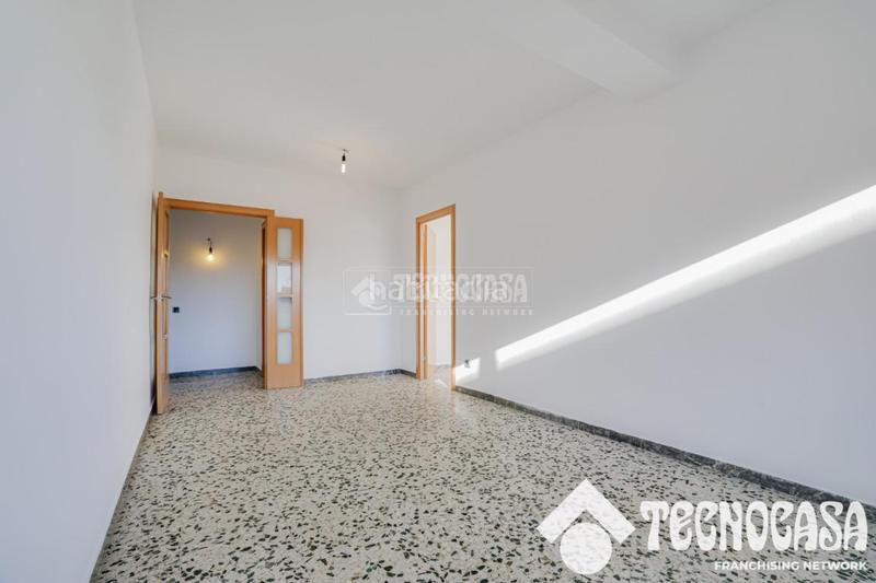 Foto 6d2a4c87-9cec-46c8-aca9-4df94be0932a. Pis a Prosperitat Barcelona