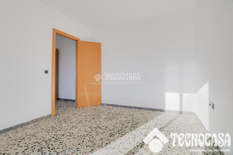 Foto 9eaa563b-2725-4332-b6d3-d2aa03f84b5b. Pis a Prosperitat Barcelona