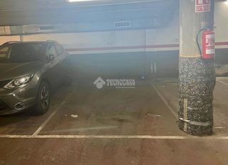 Parking voiture à Prosperitat. Boxplaza de garaje en venta en barcelona