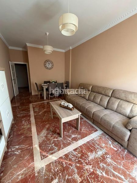 Foto 7eb2d5ea-9369-485a-a0e9-b092c36f7828. Flat in Madre de Dios Jerez de la Frontera