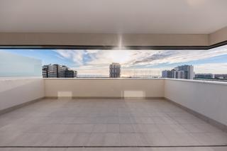 Lloguer tic a Carrer de la indstria 378. Obra nova