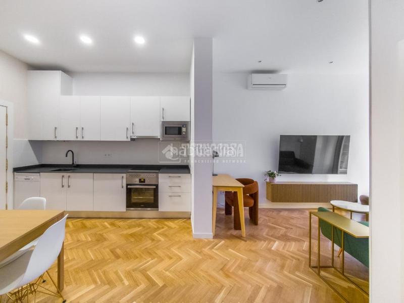 Foto 73516801-0846-454d-b1e7-9af333243712. Location appartement dans Sol Madrid